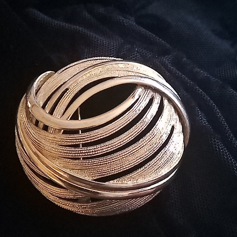 MONET Elegant Gold Swirl Brooch